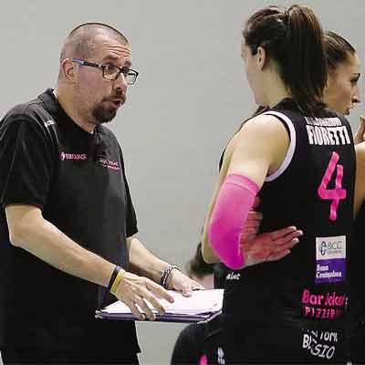 Alessandro Vassallo a colloquio con Martina Martinelli: da vice di Esposito è stato promosso primo allenatore